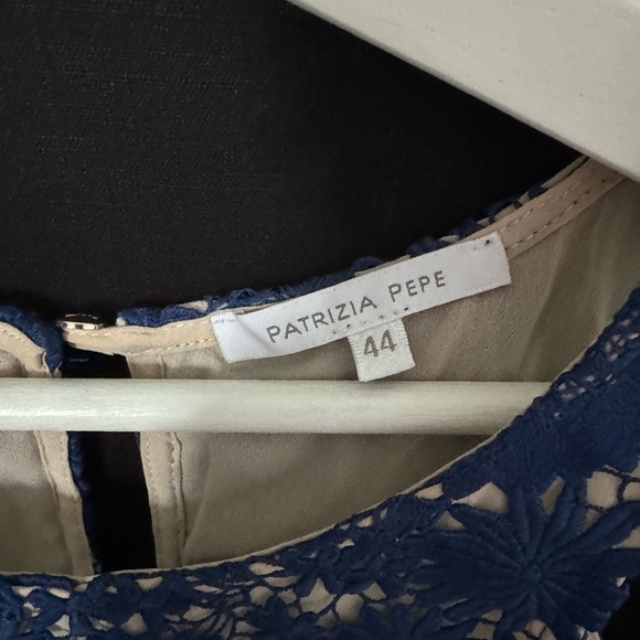 Patrizia Pepe Blue crop top. New with tag - Picture 2 of 3